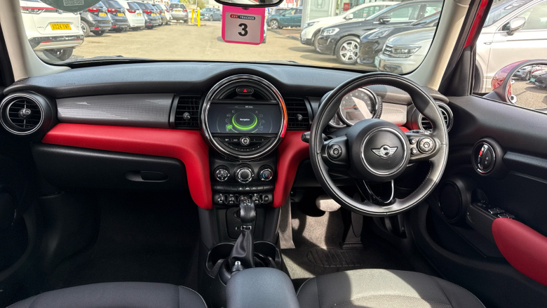 MINI Hatchback 1.5 Cooper 5dr Auto Petrol Hatchback